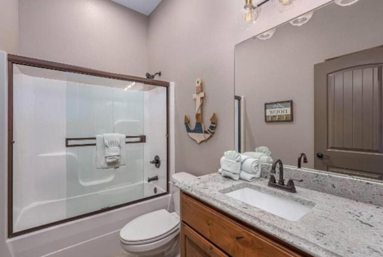 Villa Premier Retreat With Hot Tub, Theater & Pool Table Hollister Exterior foto