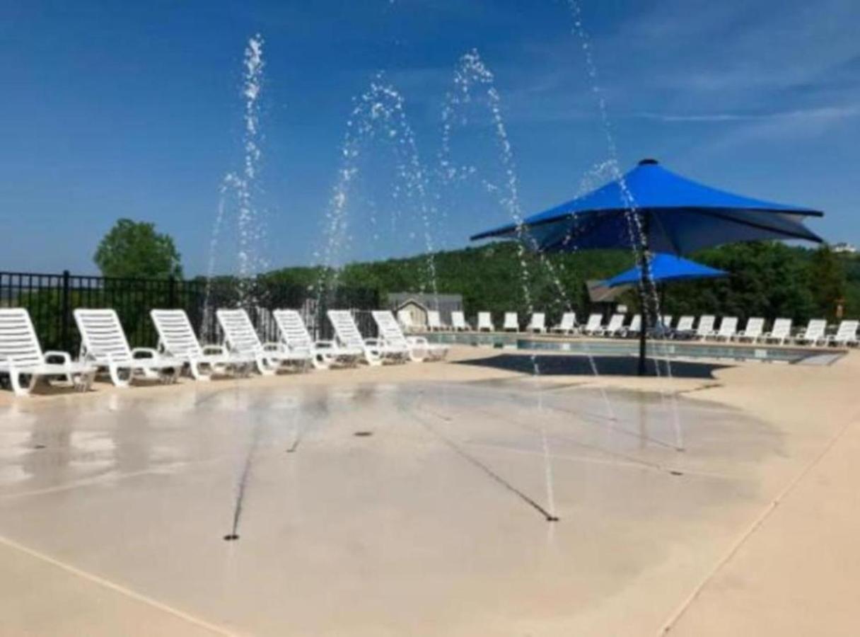 Villa Premier Retreat With Hot Tub, Theater & Pool Table Hollister Exterior foto