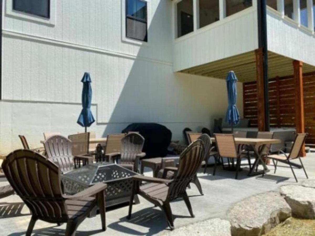 Villa Premier Retreat With Hot Tub, Theater & Pool Table Hollister Exterior foto
